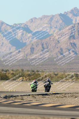 media/Dec-07-2025-CVMA (Sun) [[3e7d2de5dc]]/Race 18-Formula Twins-Formula 40 UL/